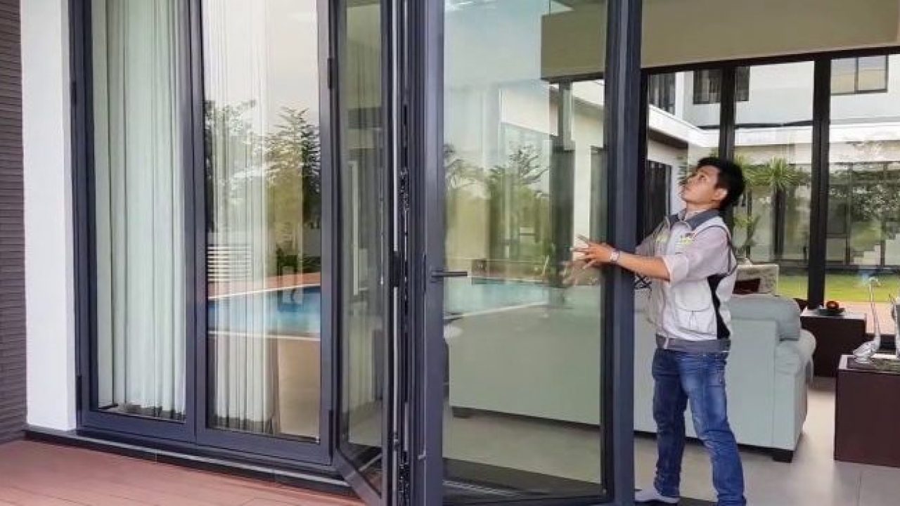 Sửa chữa lắp mới cửa nhôm kính